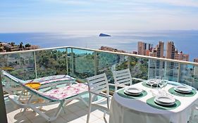 Skyline 33 Two Bedroom Apartment With Sea Views